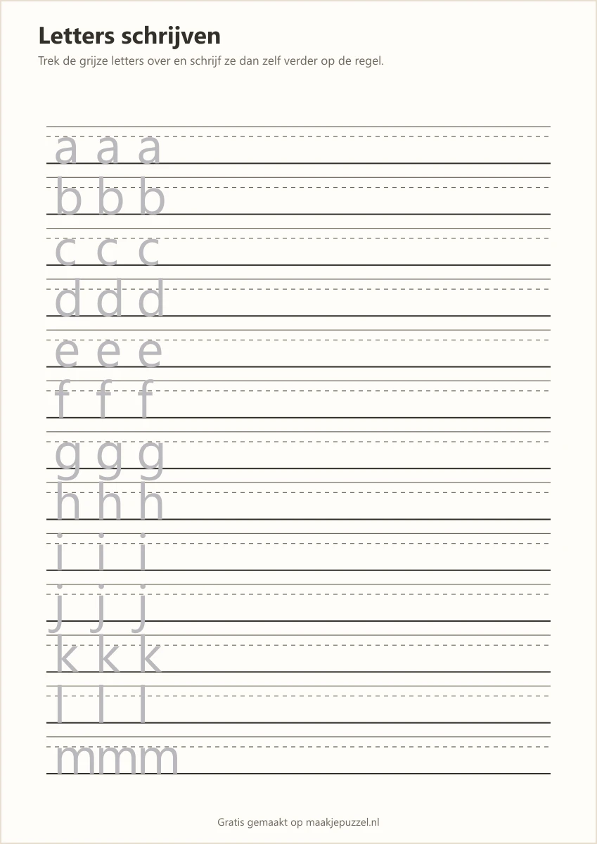 Schrijfoefenblad met schrijflijnen: op elke regel staat een kleine letter drie keer in lichtgrijs om over te trekken, daarna is de regel leeg om zelf te schrijven.